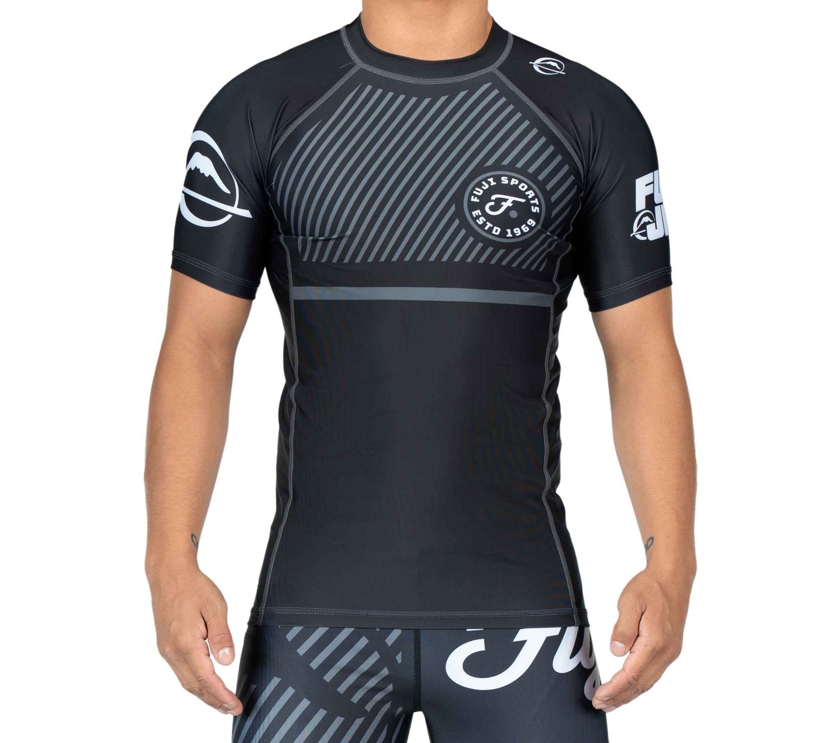 Fuji Script Short Sleeve Rash guard – Kinji San